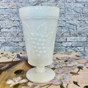 Vintage Anchor Hocking White Milk Glass Harvest Grape Vine 5.75 inch